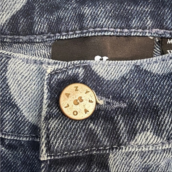 Lazy Oaf Blue Denim Straight Leg Heart Design Hi-Rise SZ 28 Elastic Waist EUC - Picture 5 of 13